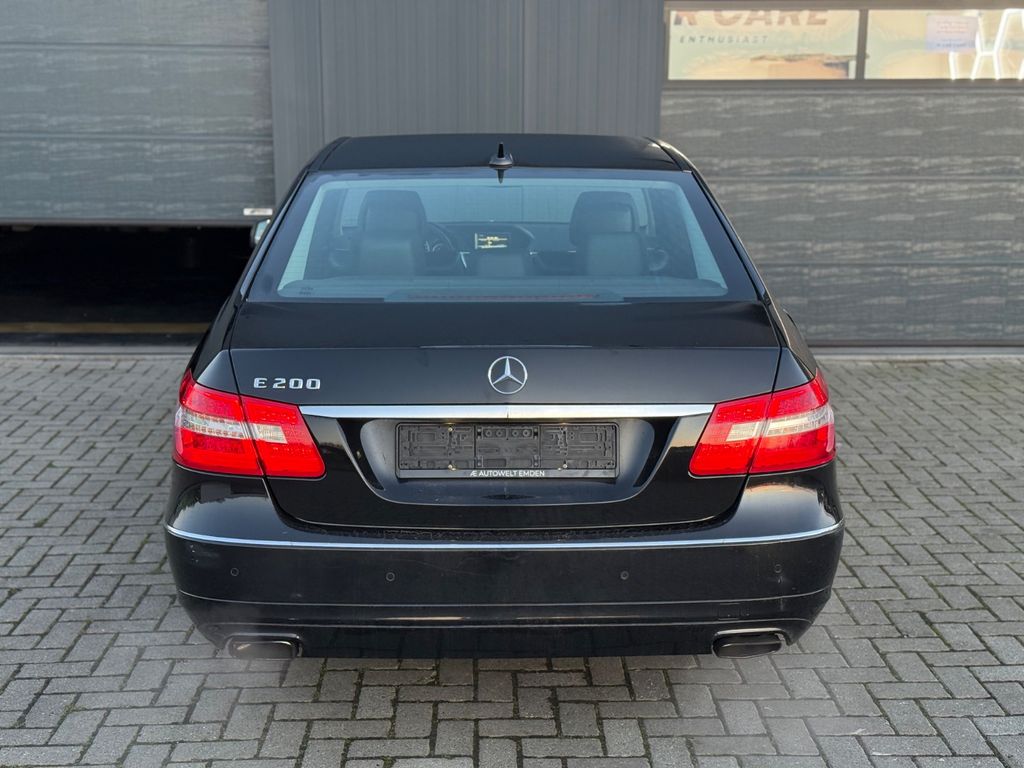 Mercedes-Benz E 200 2011