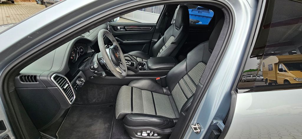 Porsche Cayenne 2019