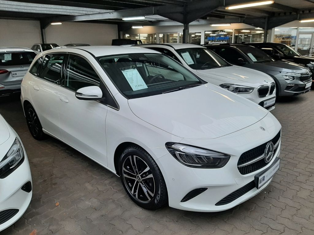 Mercedes-Benz B 180 2025