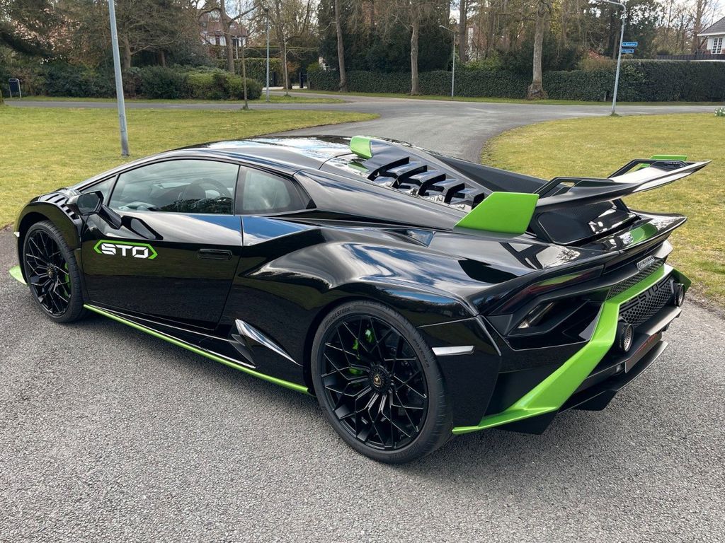 Lamborghini Huracán 2024
