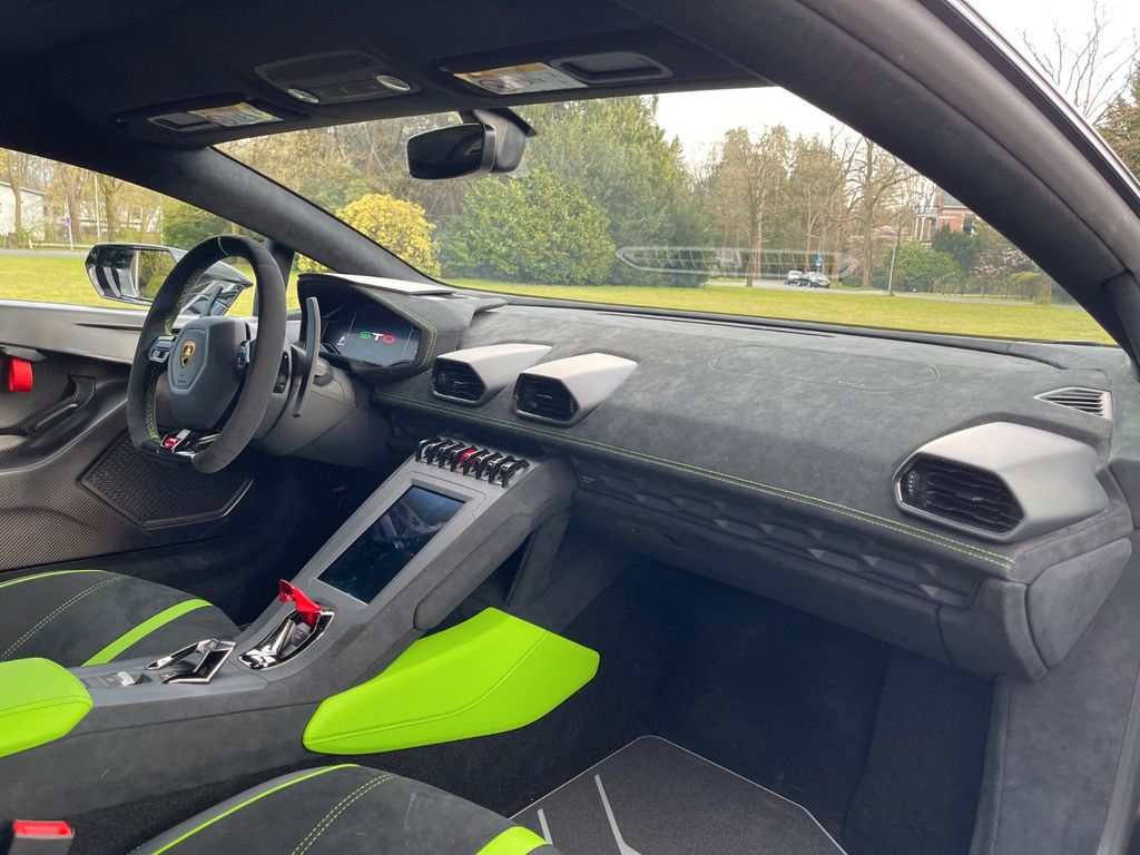 Lamborghini Huracán 2024