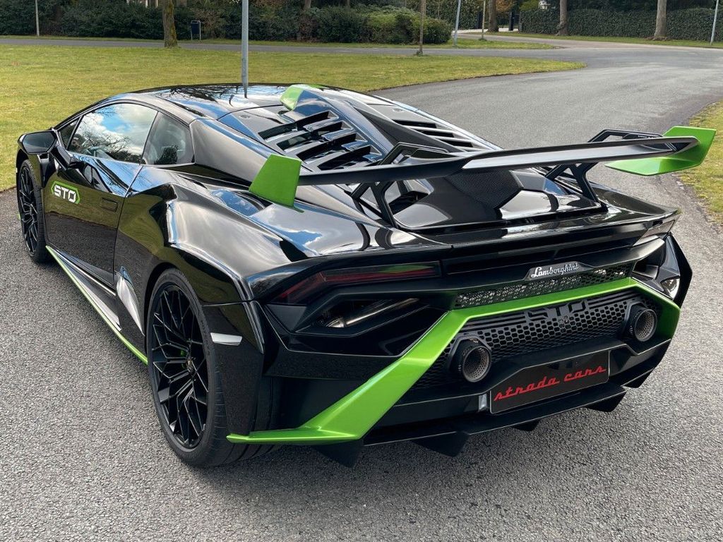 Lamborghini Huracán 2024