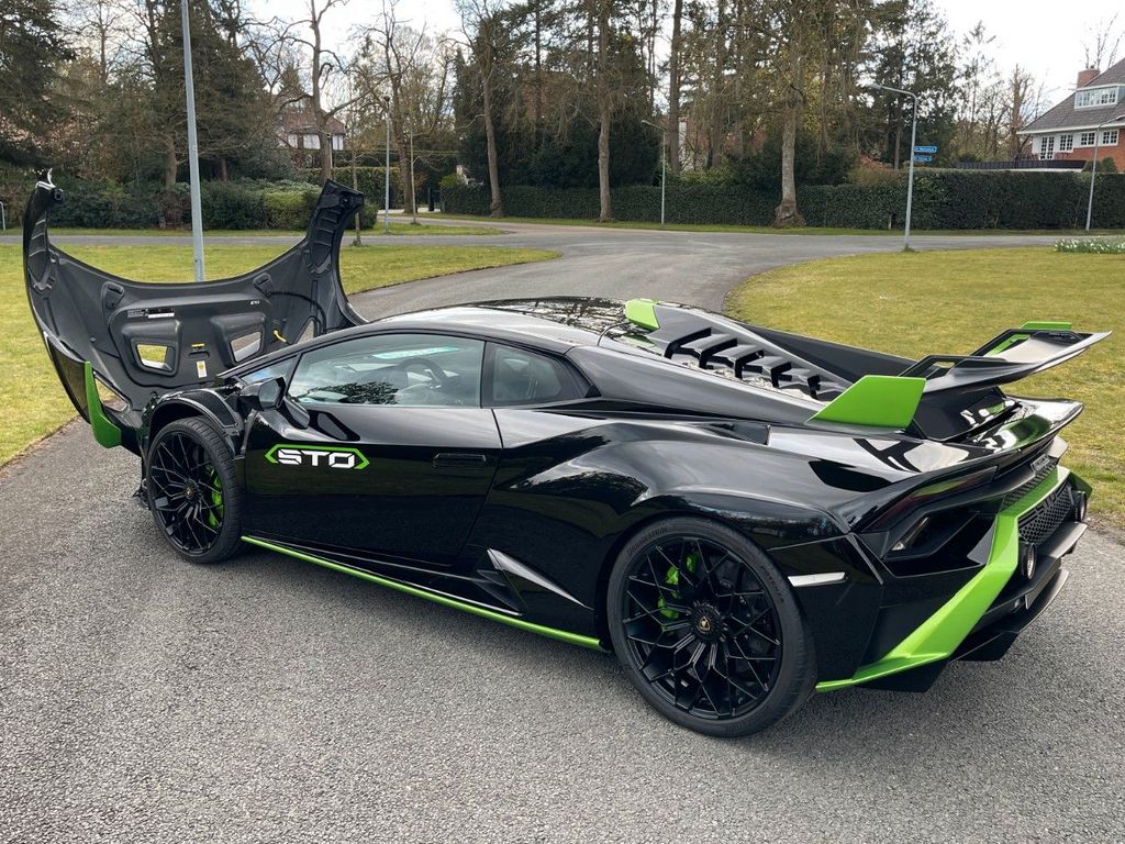 Lamborghini Huracán 2024