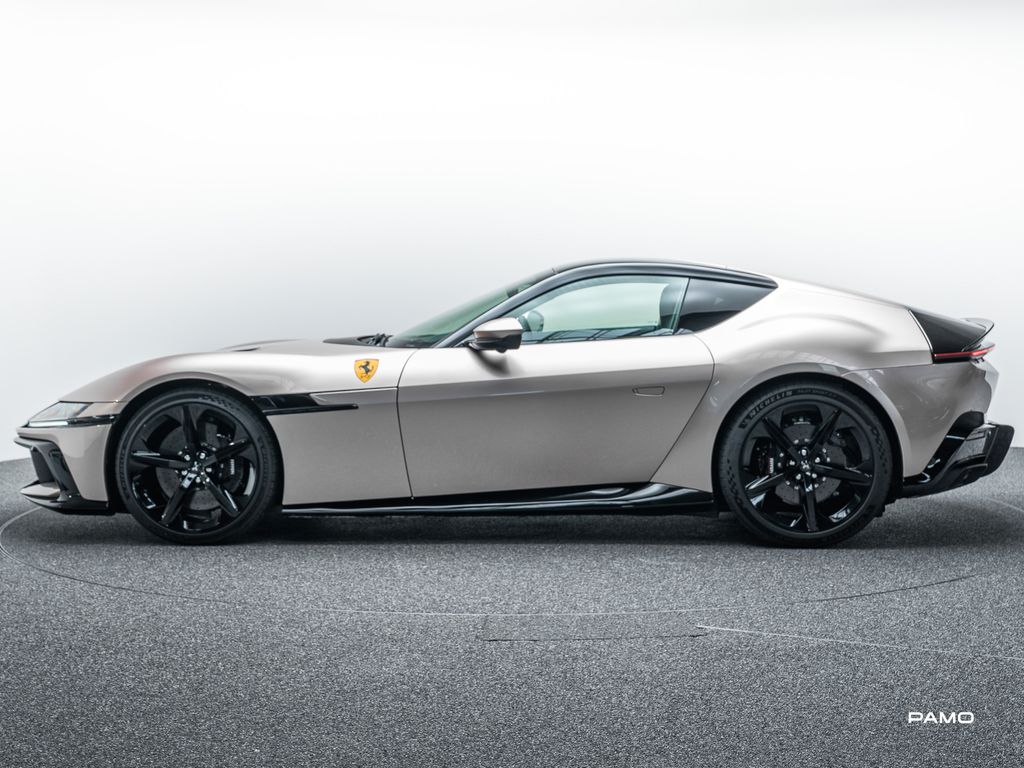 Ferrari 12Cilindri 2025