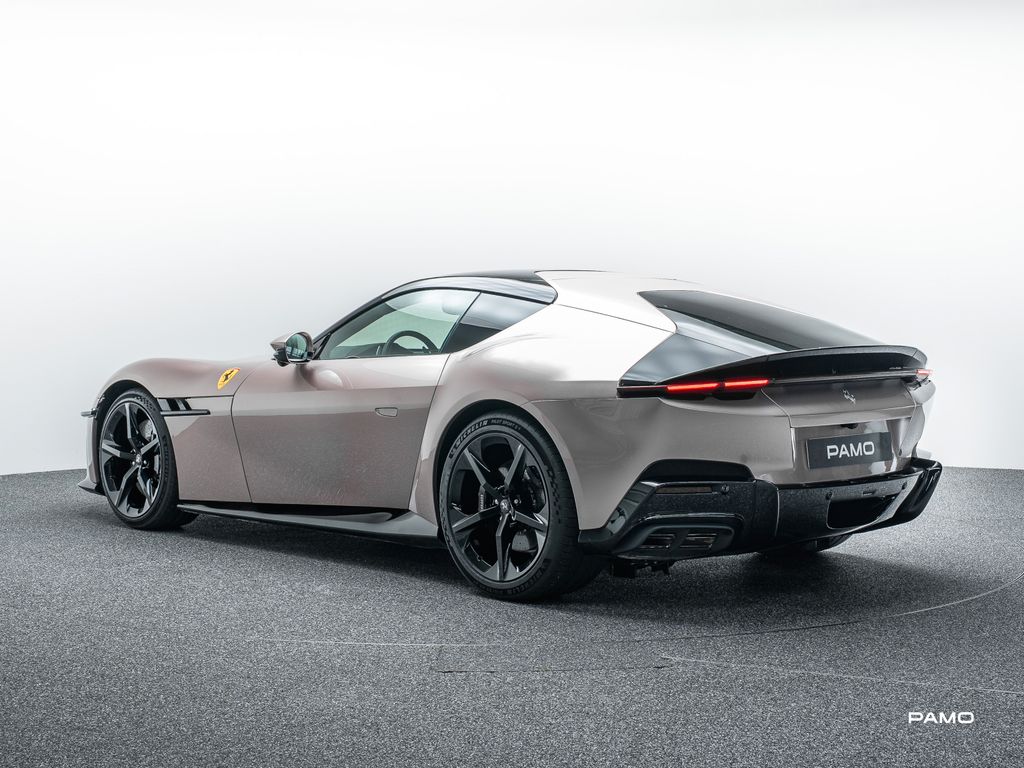 Ferrari 12Cilindri 2025