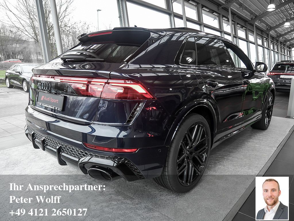 Audi RSQ8