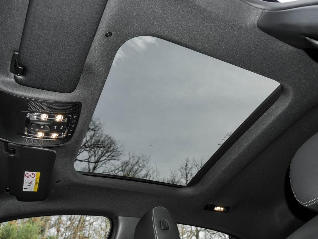 Mercedes-Benz A 250 2025