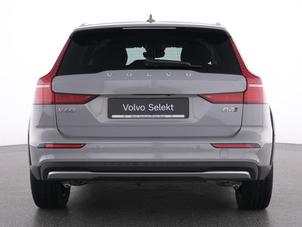 Volvo V60 Cross Country 2024