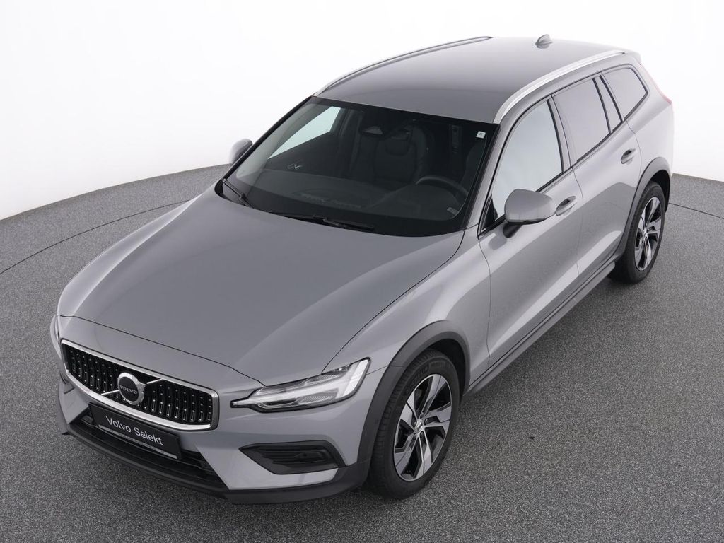 Volvo V60 Cross Country 2024