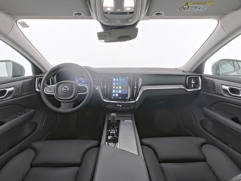 Volvo V60 Cross Country 2024