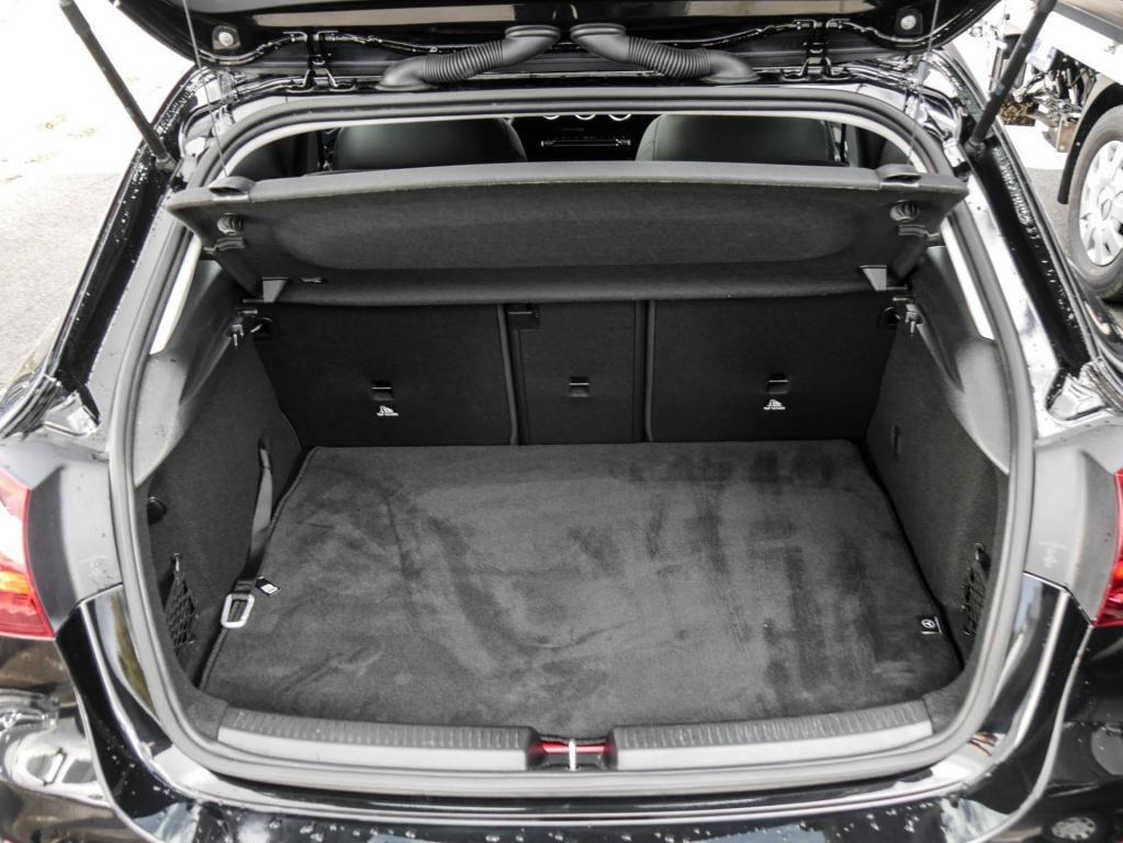 Mercedes-Benz A 250 2025