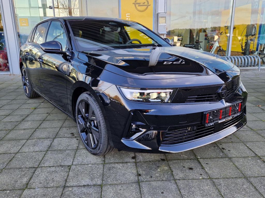 Opel Astra 2025