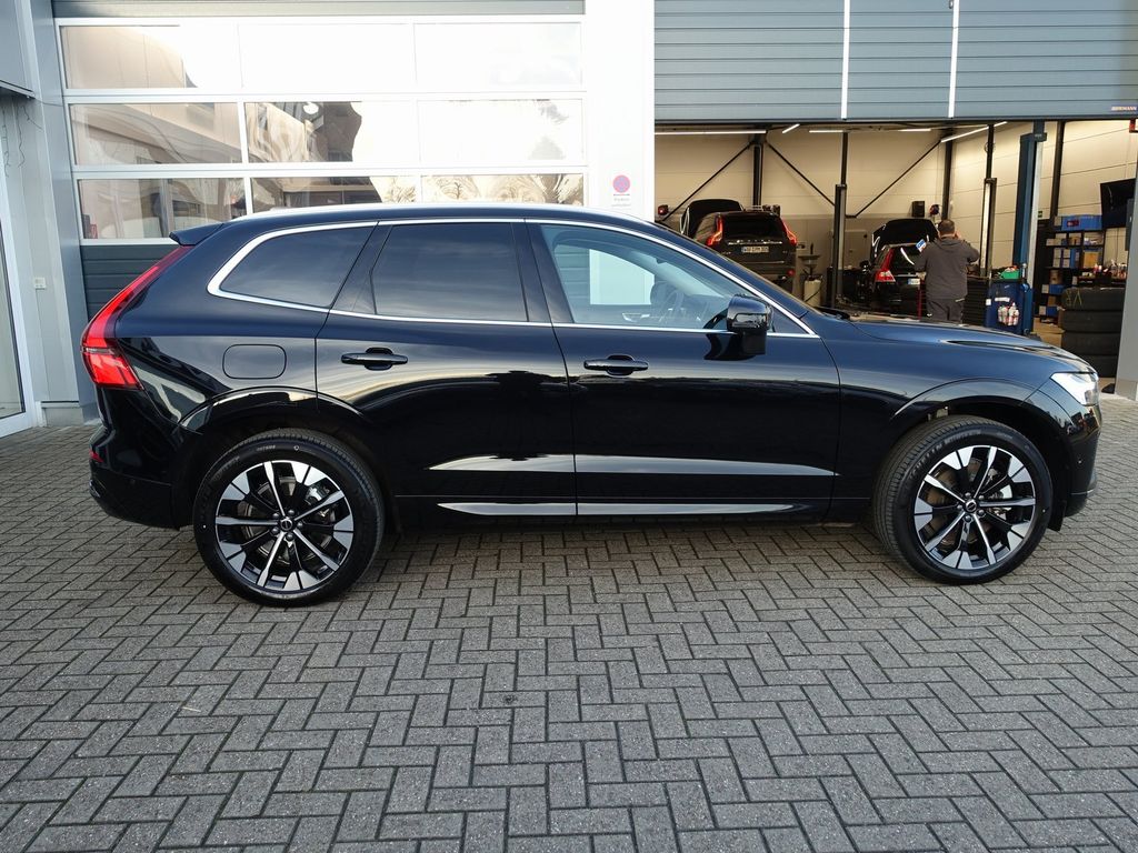 Volvo XC60 2025