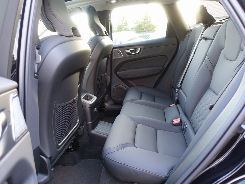 Volvo XC60 2025
