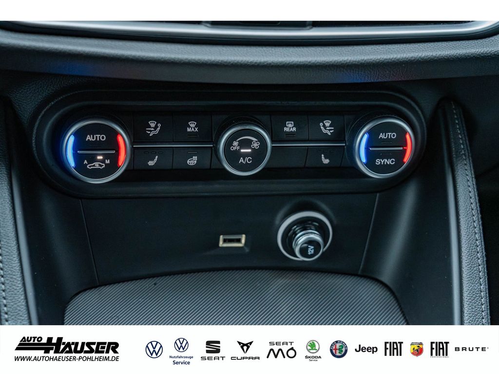 Alfa Romeo Stelvio 2023