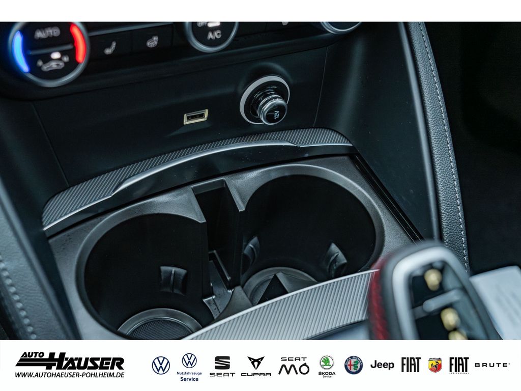 Alfa Romeo Stelvio 2023