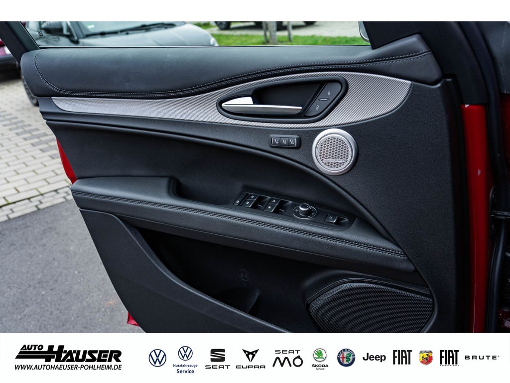 Alfa Romeo Stelvio 2023