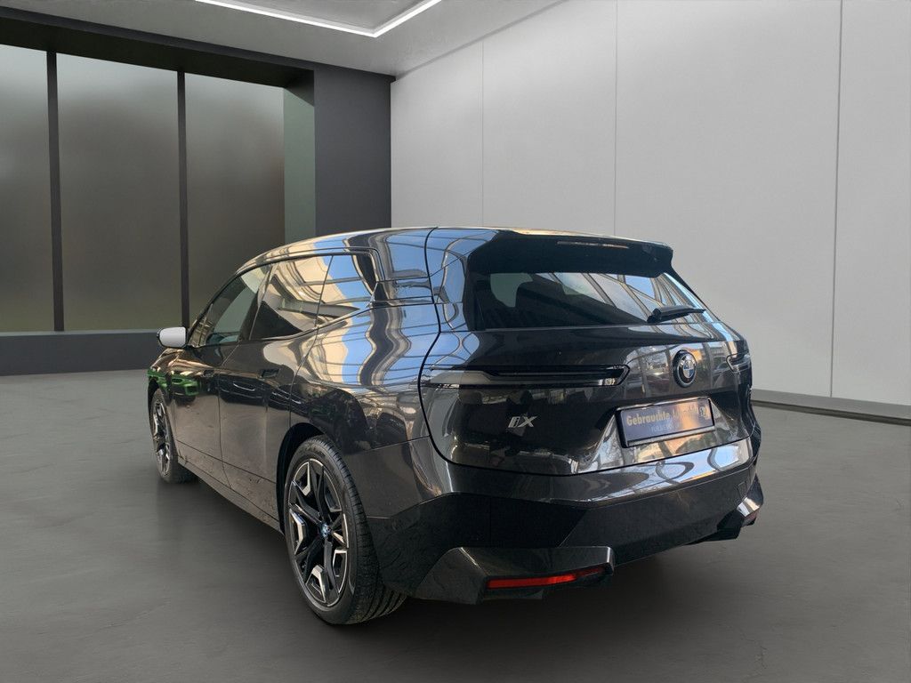 BMW iX 2023