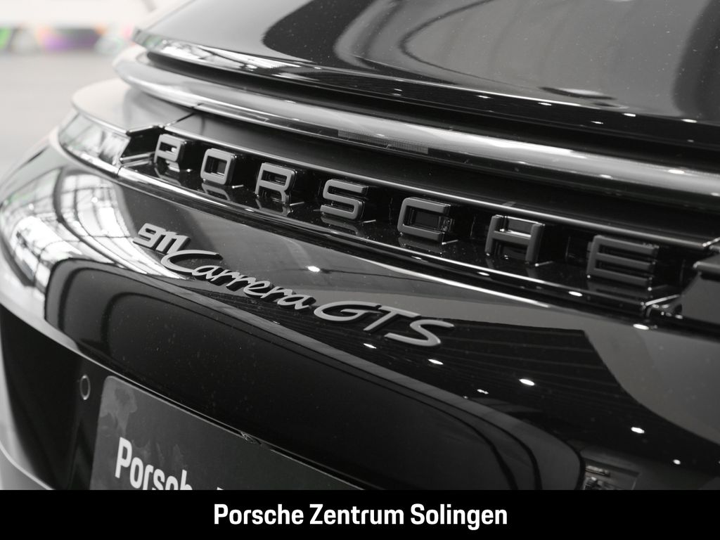 Porsche 992 2025