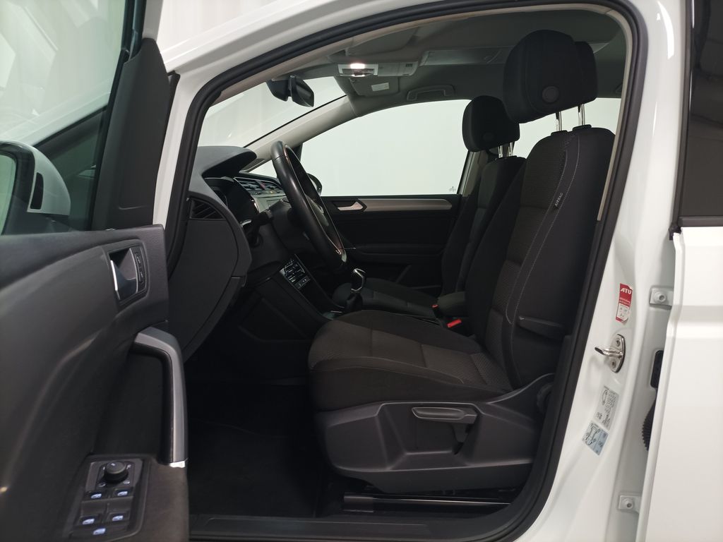 Volkswagen Touran 2023