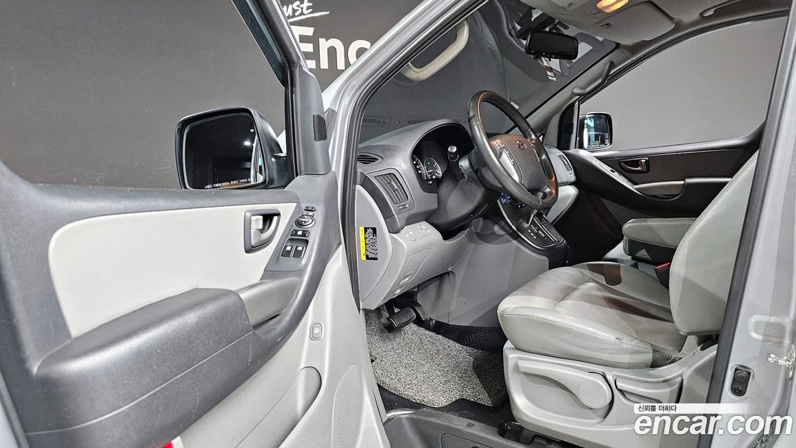 Hyundai Starex 2019