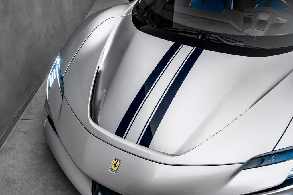 Ferrari SF90 2025