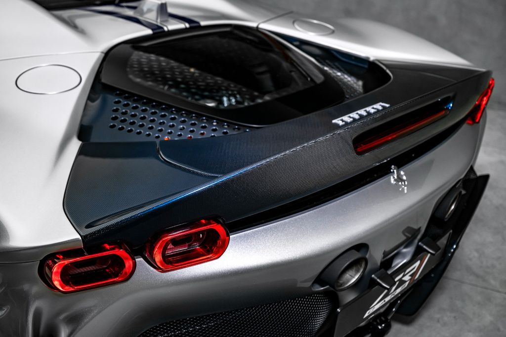 Ferrari SF90 2025