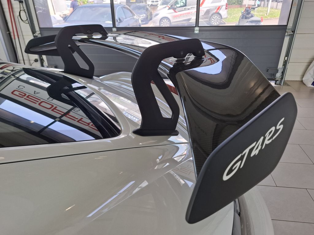 Porsche Cayman 2024