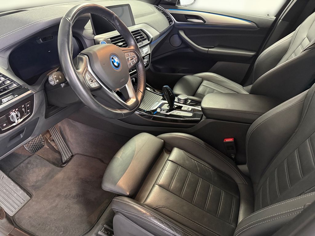 BMW iX3 2021