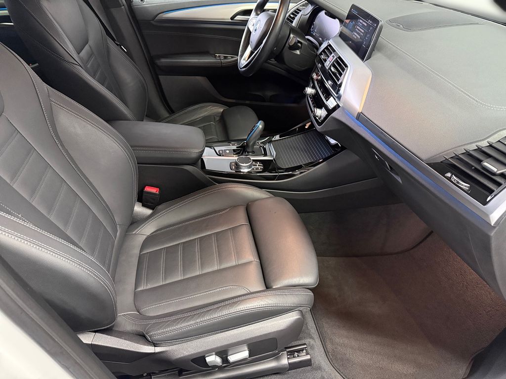BMW iX3 2021