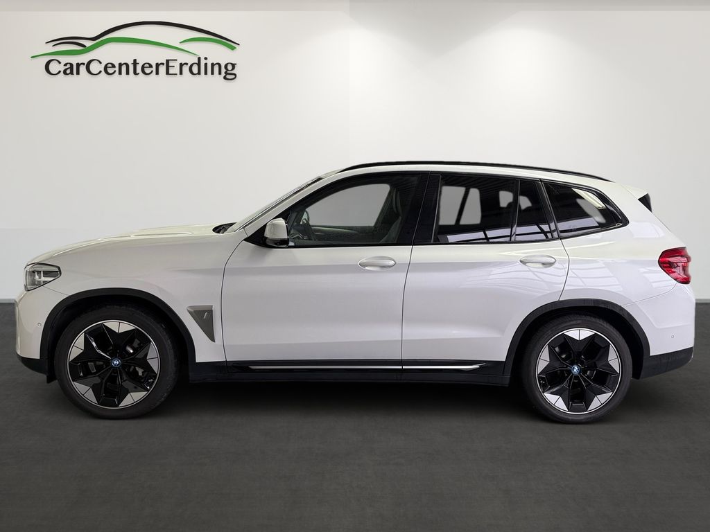 BMW iX3 2021