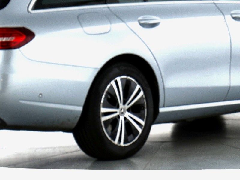 Mercedes-Benz E 220 2022