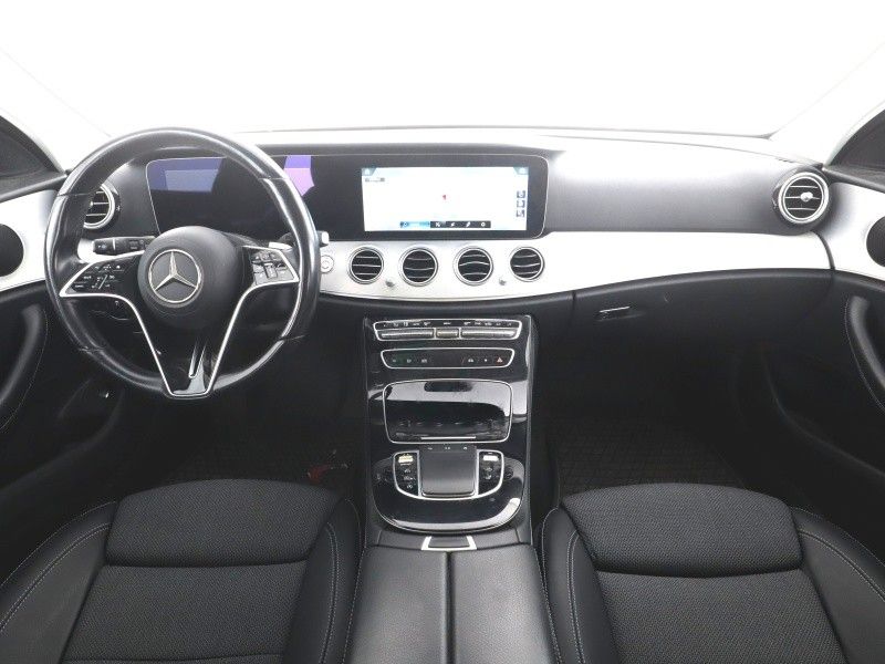 Mercedes-Benz E 220 2022