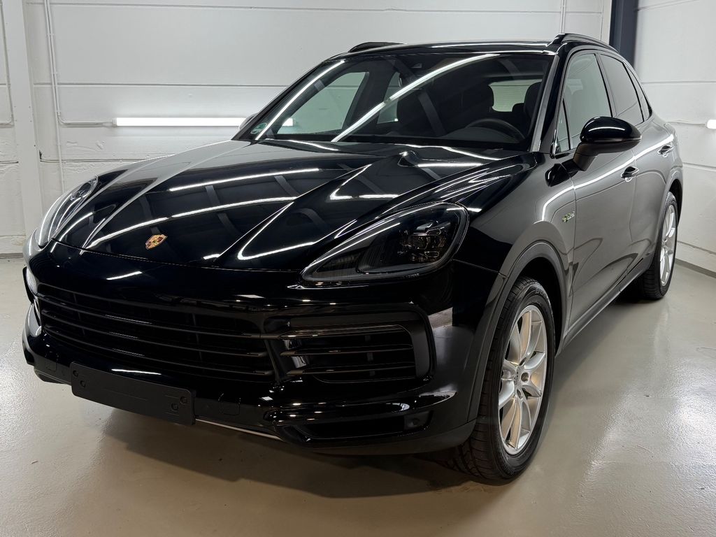 Porsche Cayenne 2021