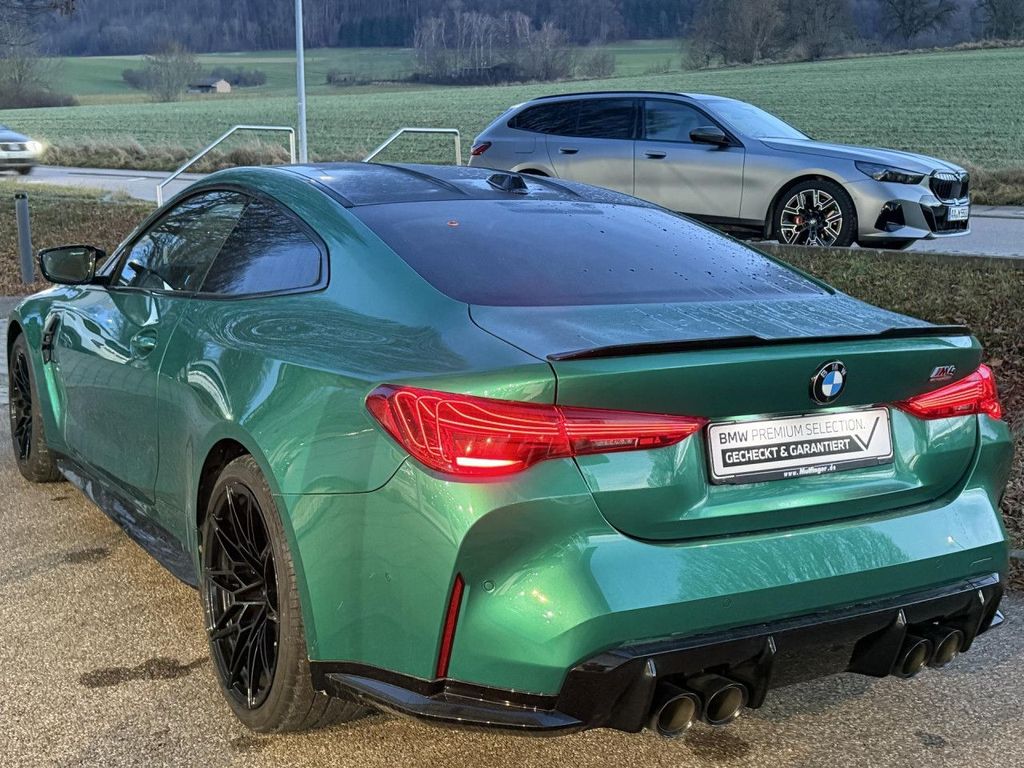 BMW M4 2025