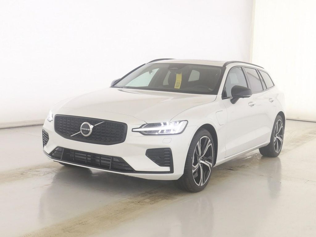 Volvo V60 2025