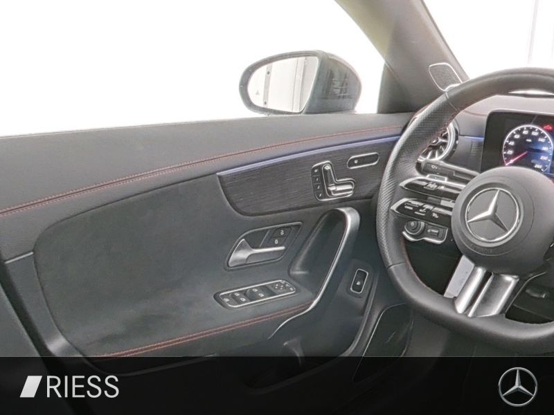 Mercedes-Benz CLA 250 2024