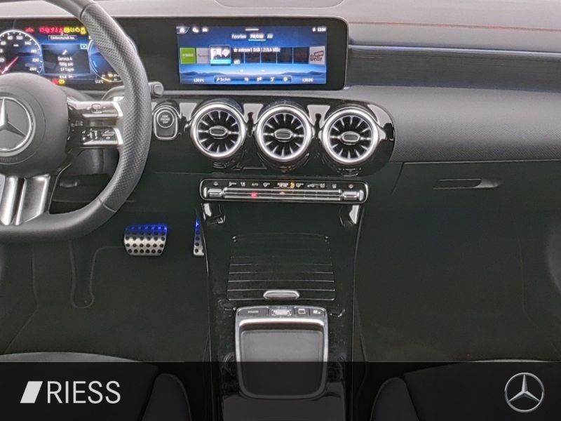 Mercedes-Benz CLA 250 2024