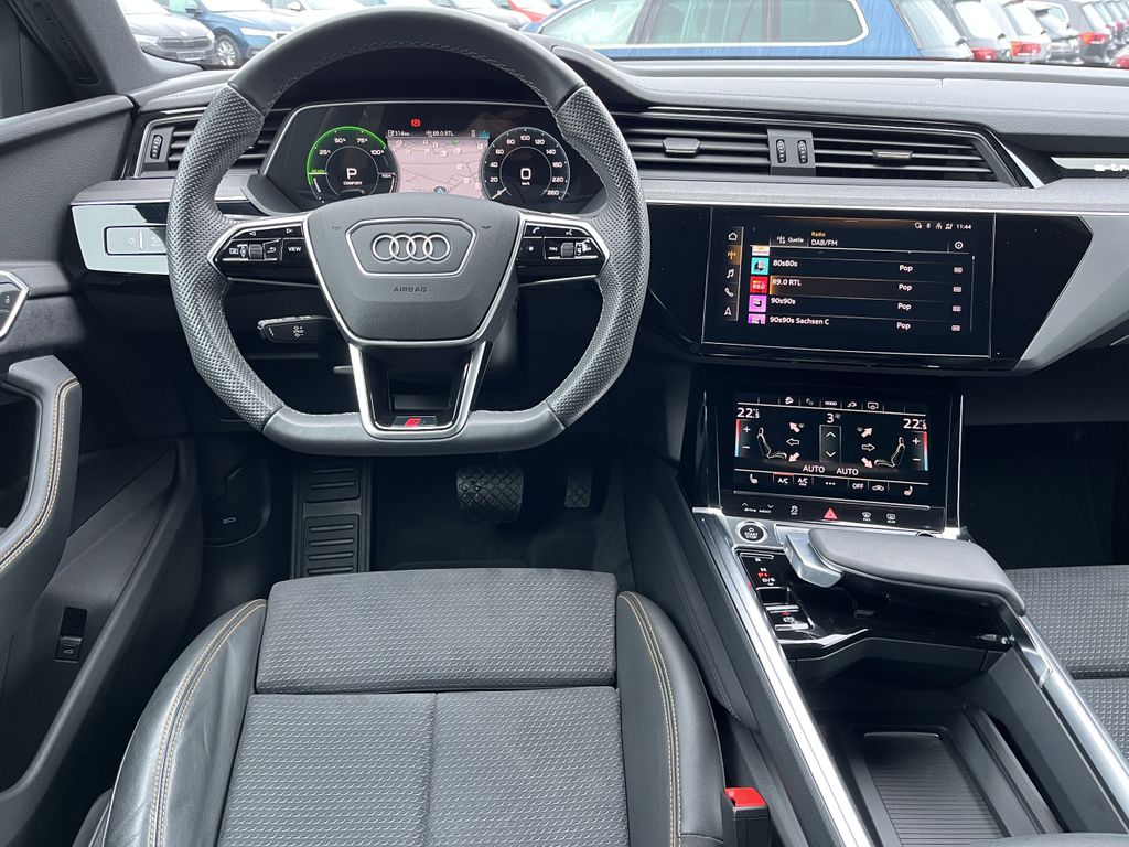 Audi e-tron 2022