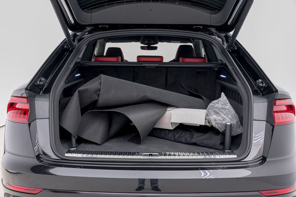 Audi SQ8 2023