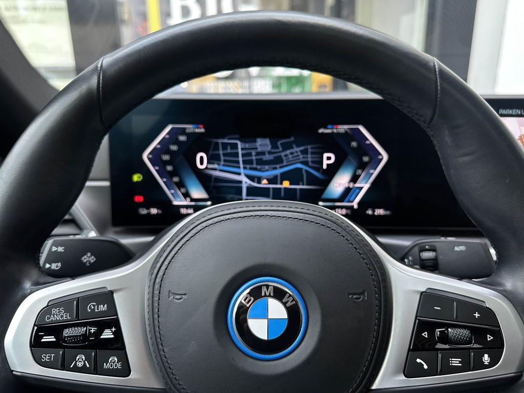 BMW i4 2023