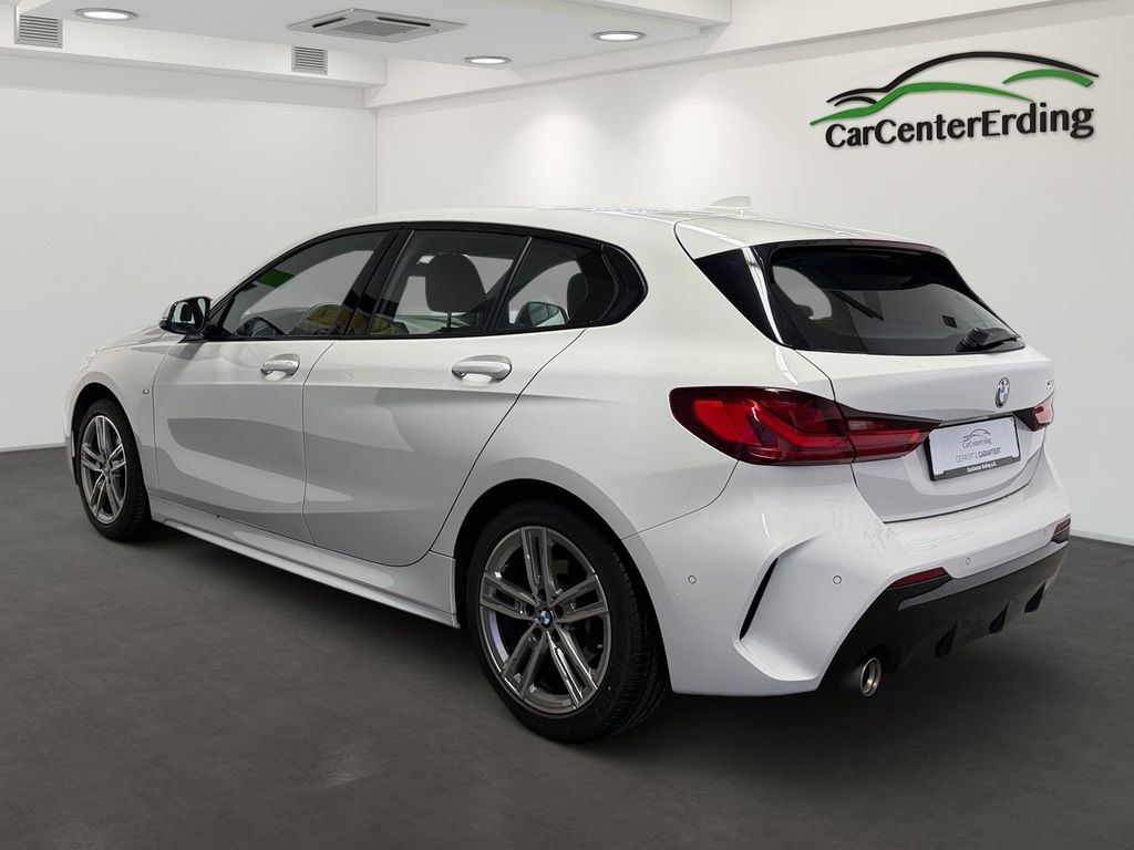 BMW 118 2021