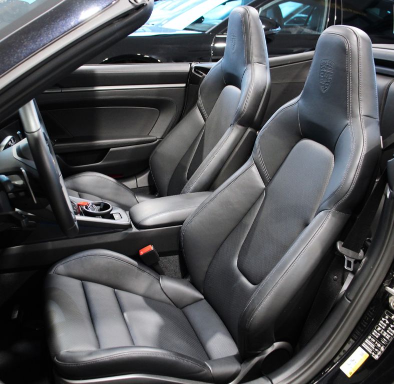 Porsche 992 2025