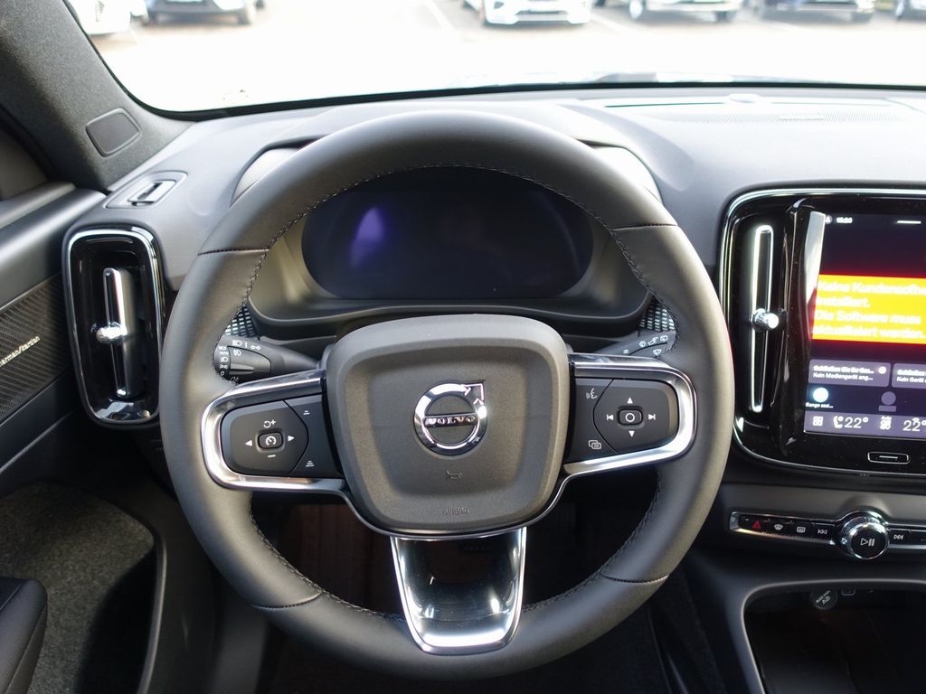 Volvo EX40