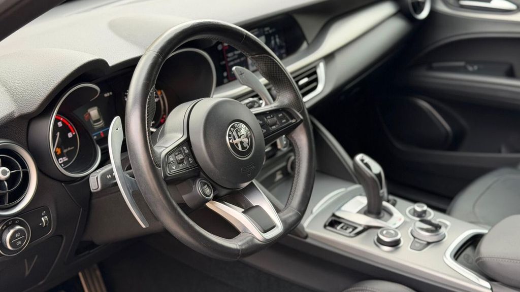 Alfa Romeo Stelvio 2022