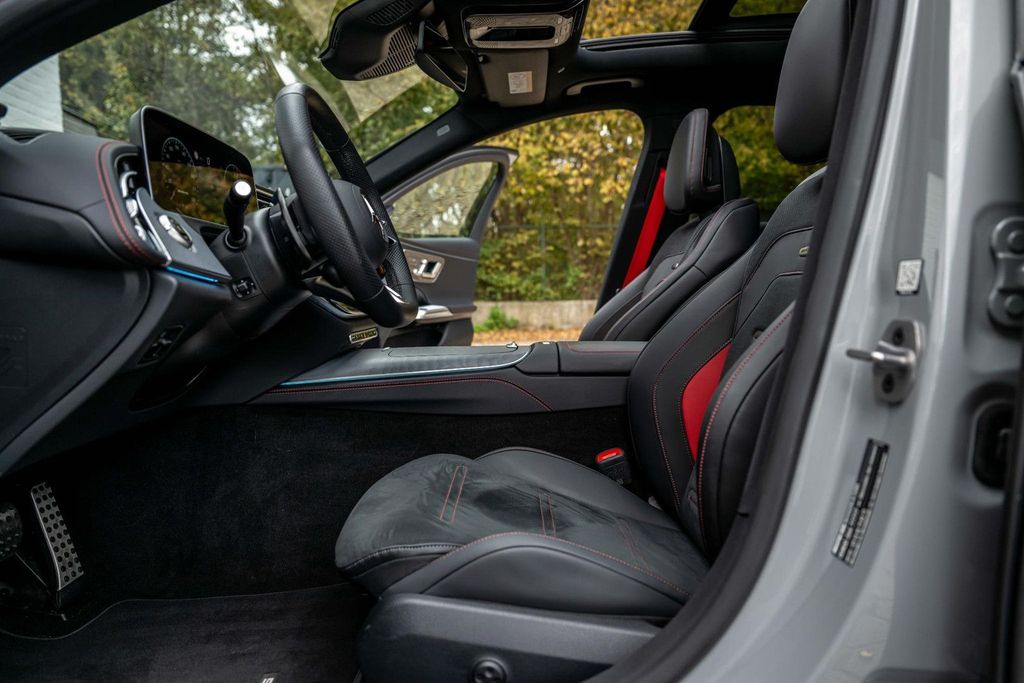 Mercedes-Benz E 53 AMG 2025