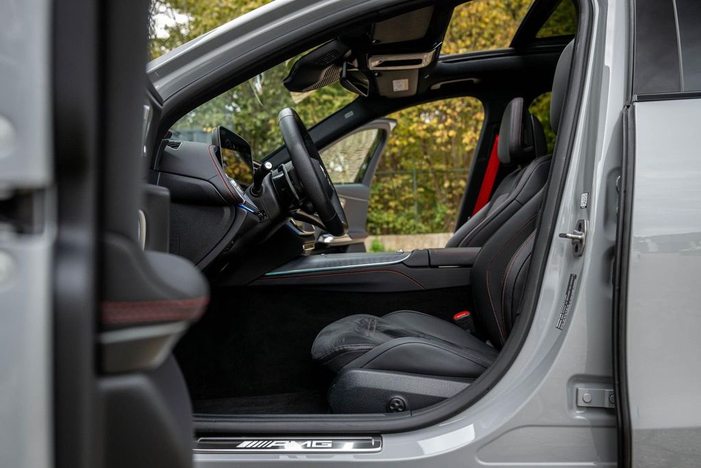 Mercedes-Benz E 53 AMG 2025