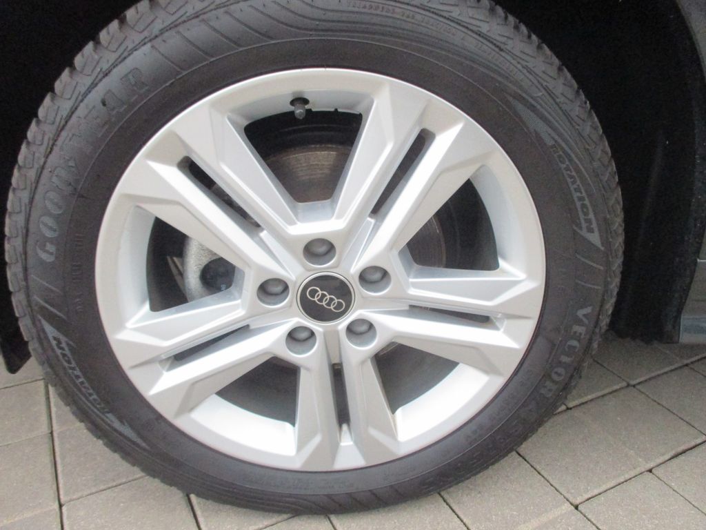 Audi Q2 2024