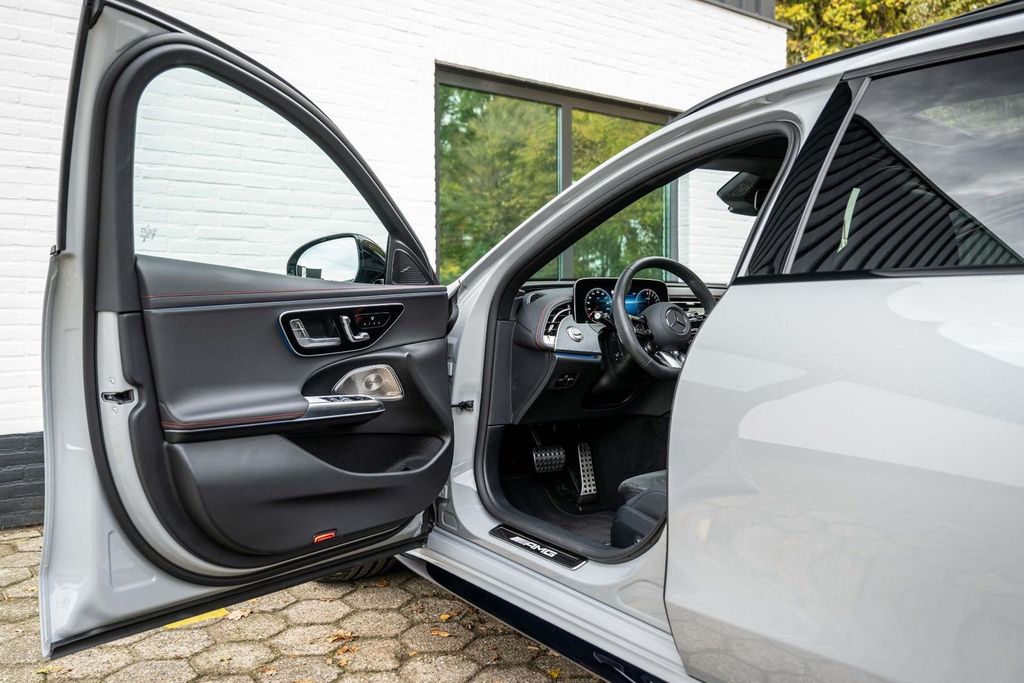 Mercedes-Benz E 53 AMG 2025