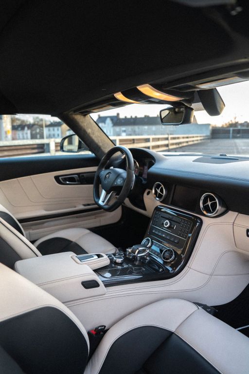 Mercedes-Benz SLS AMG 2012